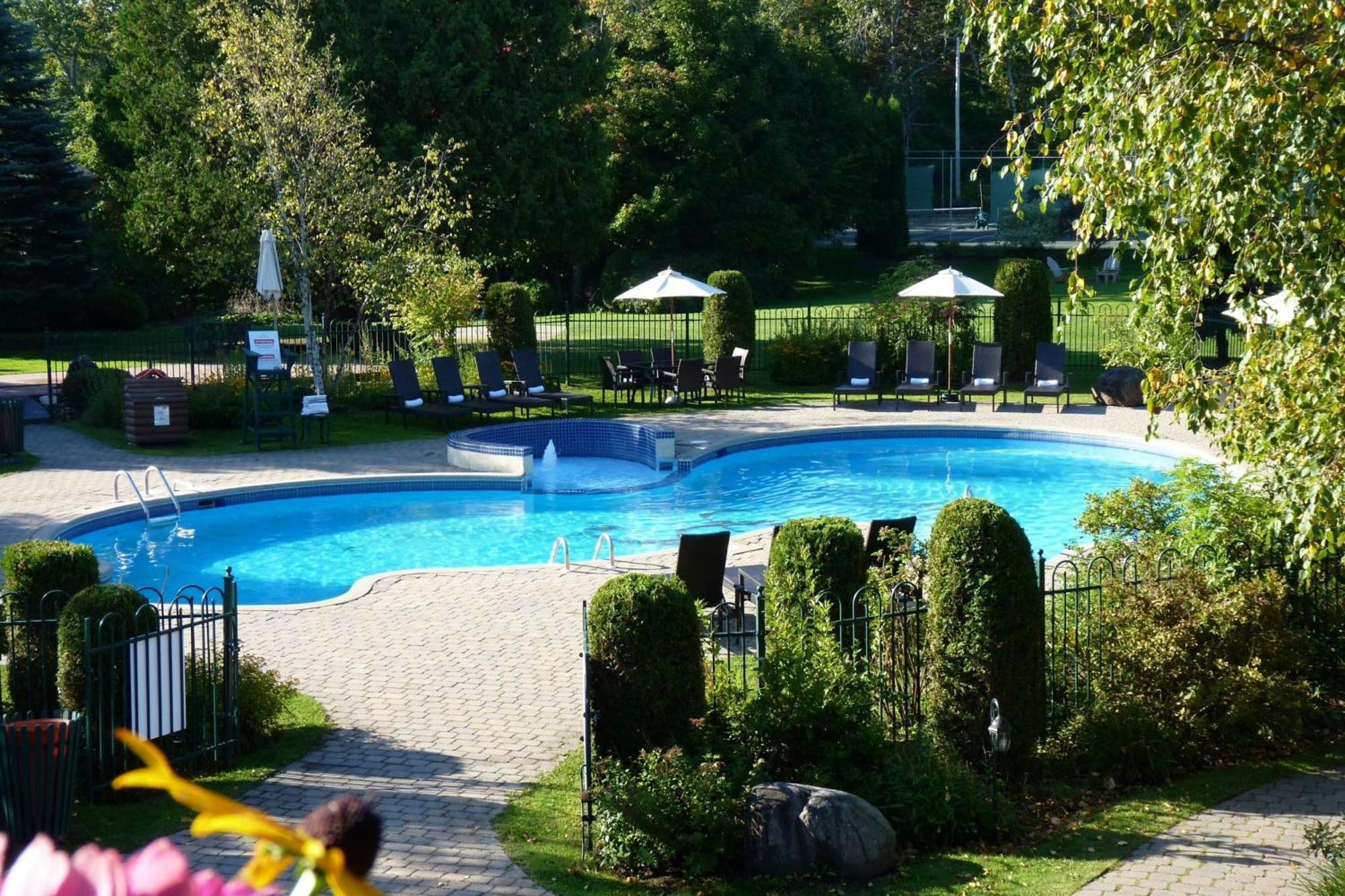 Hôtel Mont Gabriel Sainte-Adèle Exterior foto